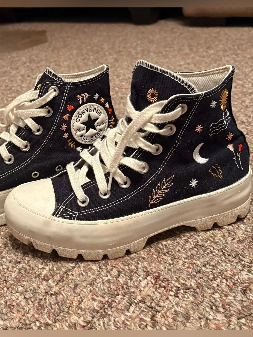 Converse stylish black